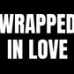 Umweltfreundliche Postkarte "WRAPPED IN LOVE" in Schwarz